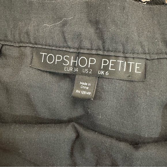 Topshop Petite Black Floral Crochet Lace Mini Skirt - Picture 3 of 7